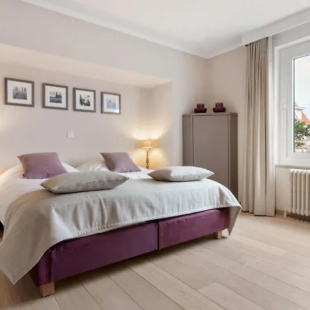 Vakantiehuis Elegant In With Sauna *