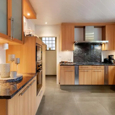 Elegant In With Sauna Vakantiehuis De Panne