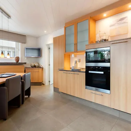 Vakantiehuis Elegant In With Sauna *